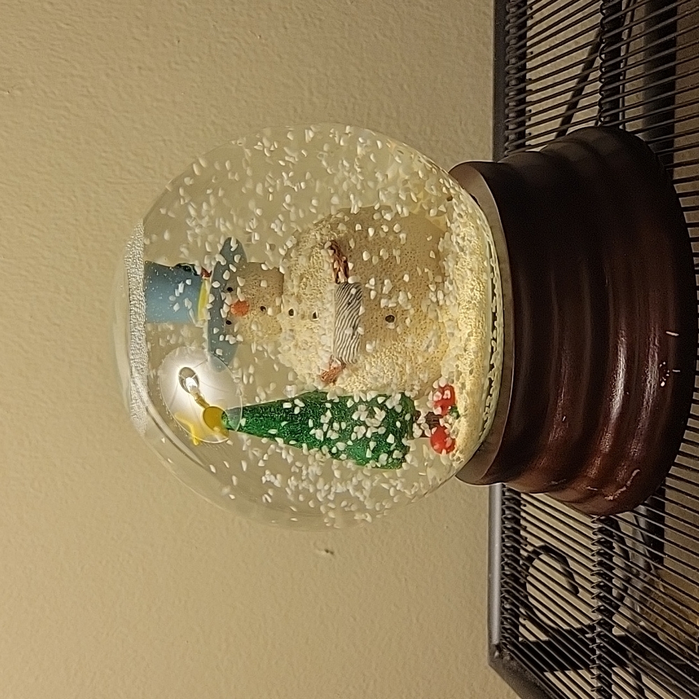 Snowman Snow Globe